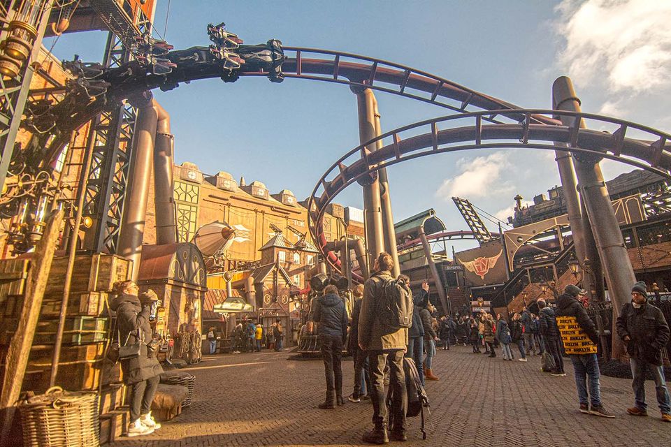 Review Rookburgh with roller coaster F.L.Y. in Phantasialand